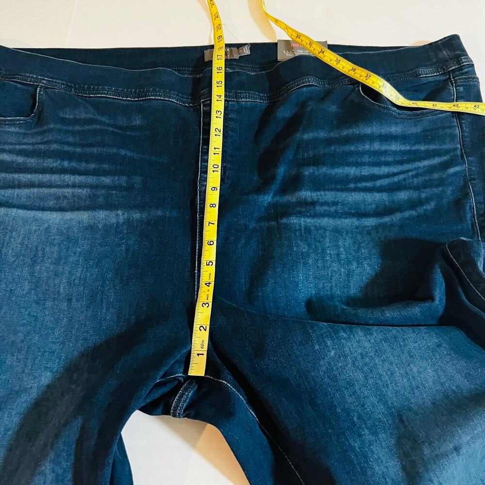 Torrid High Rise Pull on Lean Crop Jeans Size 6X NWT Blue - Picture 8 of 9